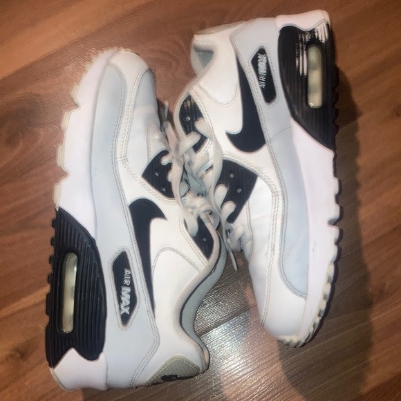 Nike Air Max 90 size : 6y - Picture 3 of 4